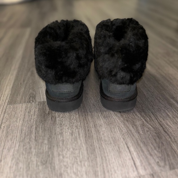 Ugg Classic Mini Fluff Genuine Shearling Bootie - Picture 3 of 3